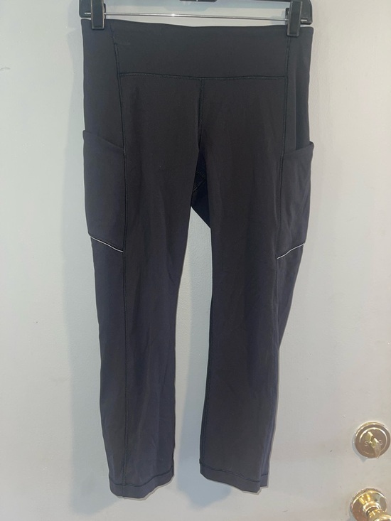 lululemon athletica Pants - lululemon athletica Black Women's Pocket Cropped Leggings size 6